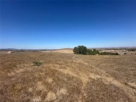 3834 Caroline Ct, Paso Robles, CA 93446 photo 3