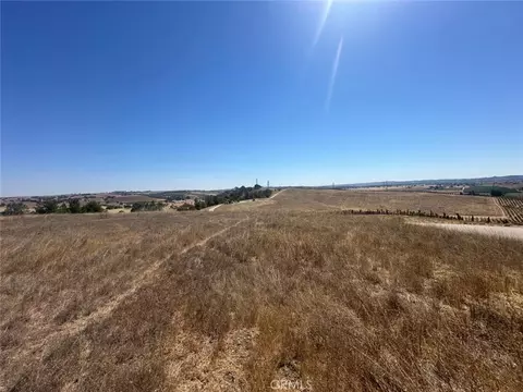 3834 Caroline Ct, Paso Robles, CA 93446 photo 4