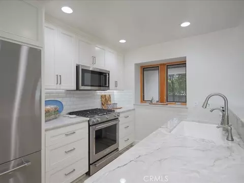 Kitchen - 3080 Studio, Cayucos, CA 93430 photo 2 of 2