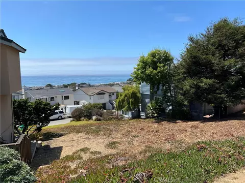 605 Ardath Dr, Cambria, CA 93428 photo 2