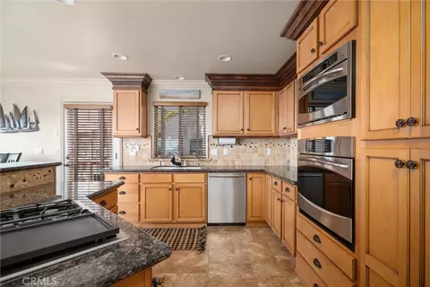 Kitchen - 2560 Koa Ave, Morro Bay, CA 93442 photo 3 of 4