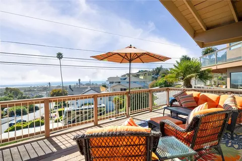 Exterior - 2560 Koa Ave, Morro Bay, CA 93442 photo 4 of 14