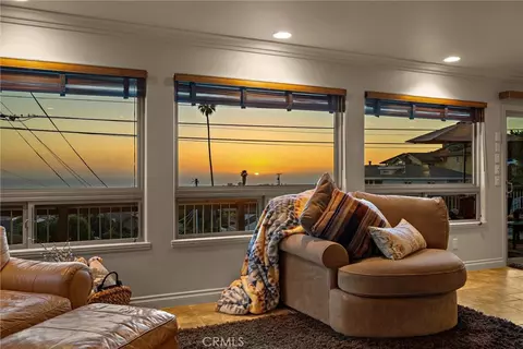 Living - 2560 Koa Ave, Morro Bay, CA 93442 photo 3 of 6