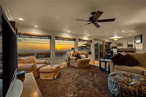 Living - 2560 Koa Ave, Morro Bay, CA 93442 photo 2 of 6