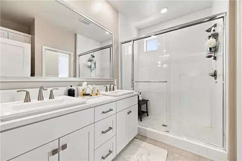 Bath - 227 Bowery, Irvine, CA 92612 photo 4 of 5