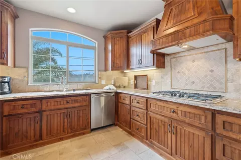 Kitchen - 336 Brighton Ave, Grover Beach, CA 93433 photo 4 of 6