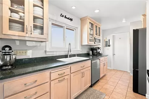 Kitchen - 3937 Agena Way, Lompoc, CA 93436 photo 4 of 5