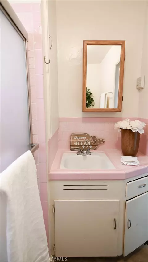 Bath - 597 Park, Cayucos, CA 93430 photo 5 of 5