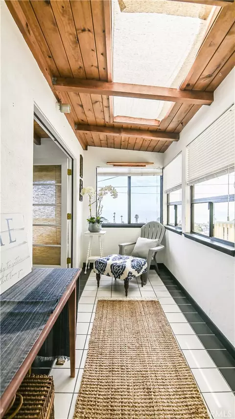 Entry Way - 597 Park, Cayucos, CA 93430 photo 2 of 4