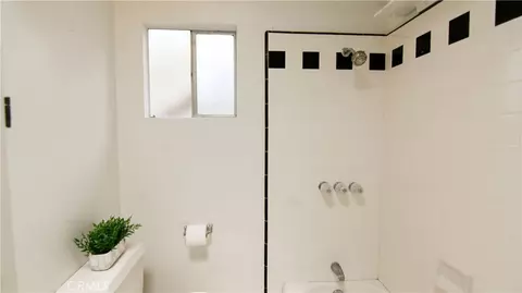 Bath - 597 Park, Cayucos, CA 93430 photo 2 of 5