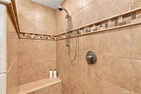 Bath - 2440 Greenwood Ave, Morro Bay, CA 93442 photo 2 of 3