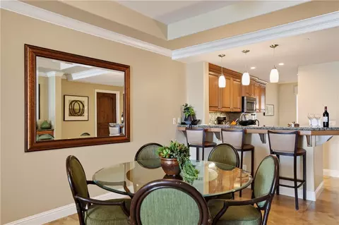 Dining - 2727 Shell Beach Rd #314, Pismo Beach, CA 93449 photo 3 of 9