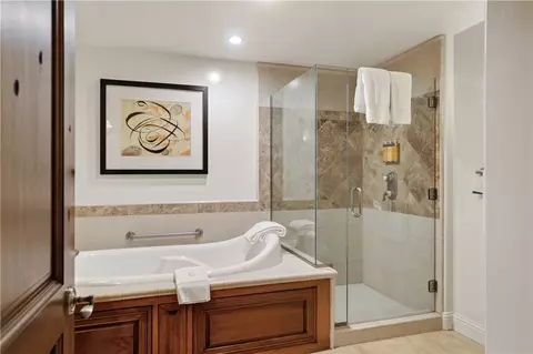 Bath - 2727 Shell Beach Rd #314, Pismo Beach, CA 93449 photo 2 of 2