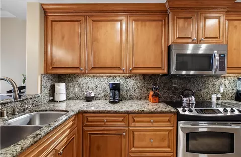 Kitchen - 2727 Shell Beach Rd #314, Pismo Beach, CA 93449 photo 3 of 6