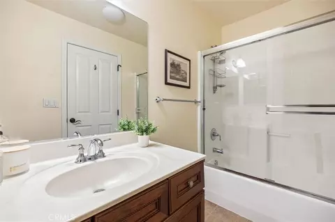 Bath - 979 La Costa Ct, Atascadero, CA 93422 photo 4 of 4