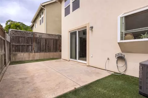 Exterior - 979 La Costa Ct, Atascadero, CA 93422 photo 2 of 6