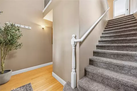 Entry Way - 979 La Costa Ct, Atascadero, CA 93422 photo 2 of 3