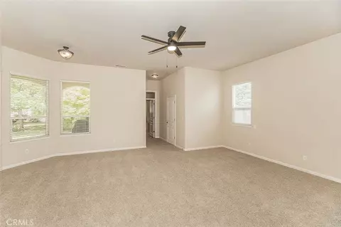 Living - 4477 N Quail Lake Dr, Clovis, CA 93619 photo 8 of 9