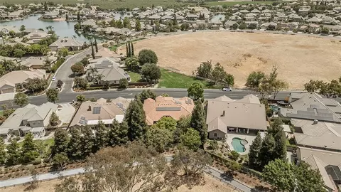 View/Area - 4477 N Quail Lake Dr, Clovis, CA 93619 photo 9 of 10