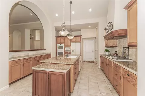 Kitchen - 4477 N Quail Lake Dr, Clovis, CA 93619 photo 7 of 8