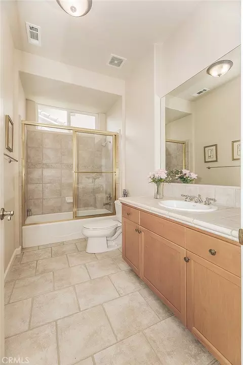 Bath - 4477 N Quail Lake Dr, Clovis, CA 93619 photo 8 of 8