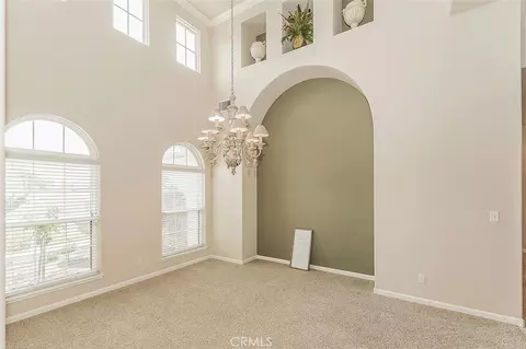Living - 4477 N Quail Lake Dr, Clovis, CA 93619 photo 6 of 9