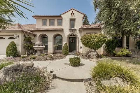 Exterior - 4477 N Quail Lake Dr, Clovis, CA 93619 photo 2 of 13