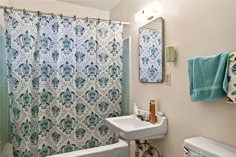 Bath - 3505 Studio, Cayucos, CA 93430 photo 1 of 3