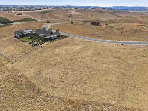 3633 Michele Cir, Paso Robles, CA 93446 photo 3