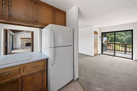 Living - 3065 Township Rd, Paso Robles, CA 93446 photo 6 of 9