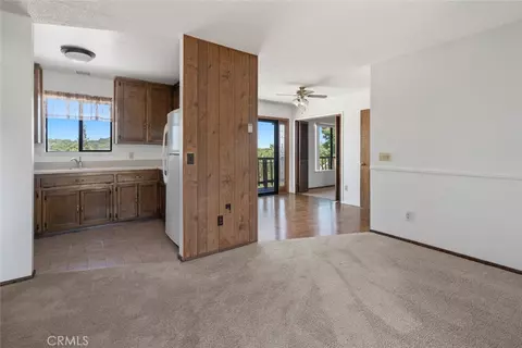 Living - 3065 Township Rd, Paso Robles, CA 93446 photo 5 of 9