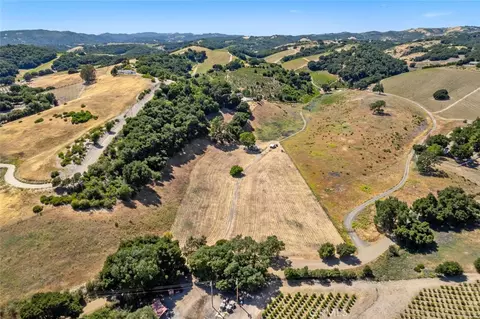 View/Area - 3065 Township Rd, Paso Robles, CA 93446 photo 2 of 6