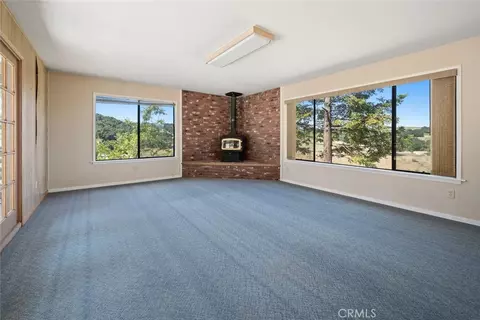 Living - 3065 Township Rd, Paso Robles, CA 93446 photo 8 of 9