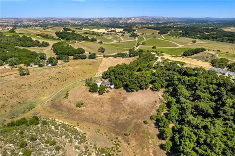 View/Area - 3065 Township Rd, Paso Robles, CA 93446 photo 5 of 6