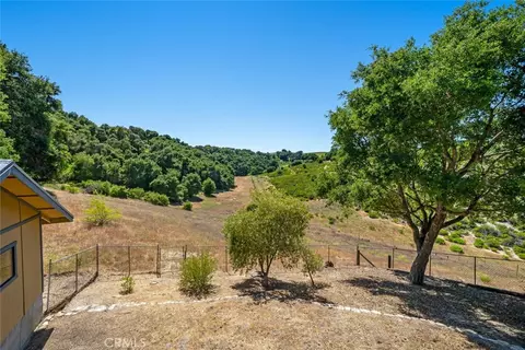 Exterior - 3065 Township Rd, Paso Robles, CA 93446 photo 4 of 15