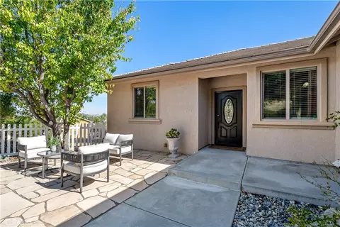Exterior - 725 Red Cloud Rd, Paso Robles, CA 93446 photo 5 of 15
