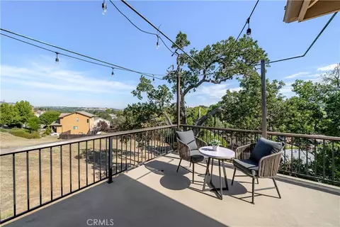 Exterior - 725 Red Cloud Rd, Paso Robles, CA 93446 photo 6 of 15