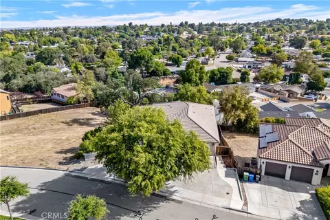 View/Area - 725 Red Cloud Rd, Paso Robles, CA 93446 photo 1 of 8