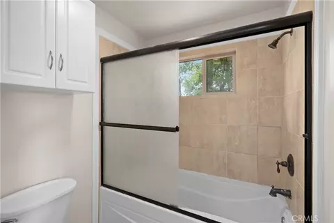 Bath - 725 Red Cloud Rd, Paso Robles, CA 93446 photo 5 of 5