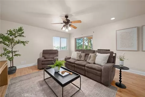 Living - 725 Red Cloud Rd, Paso Robles, CA 93446 photo 8 of 10
