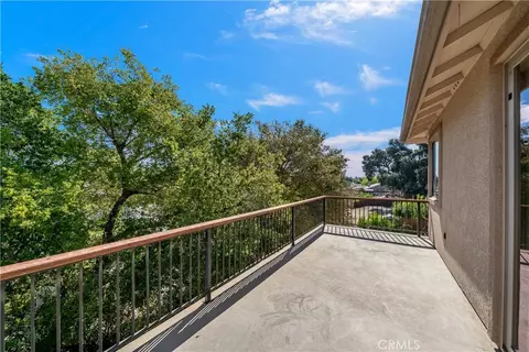 Exterior - 725 Red Cloud Rd, Paso Robles, CA 93446 photo 7 of 15