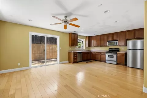 Living - 950 La Costa Ct, Atascadero, CA 93422 photo 3 of 3
