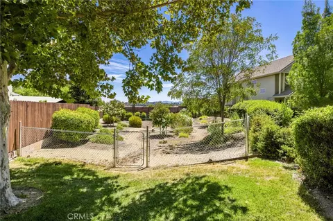 Exterior - 950 La Costa Ct, Atascadero, CA 93422 photo 8 of 8