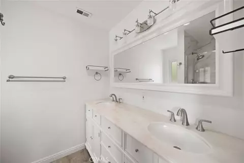 Bath - 1497 La Quinta Dr, Nipomo, CA 93444 photo 2 of 6