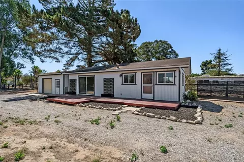 Exterior - 1497 La Quinta Dr, Nipomo, CA 93444 photo 9 of 15