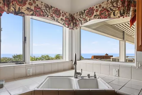 Kitchen - 2295 Benson Ave, Cambria, CA 93428 photo 3 of 4
