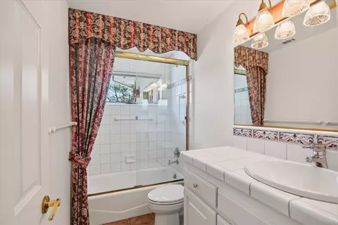 Bath - 2295 Benson Ave, Cambria, CA 93428 photo 4 of 4