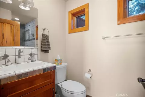 Bath - 2618 Studio Dr, Cayucos, CA 93430 photo 5 of 5