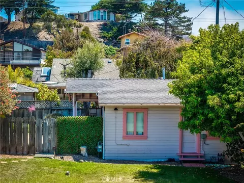 Exterior - 62 12th St, Cayucos, CA 93430 photo 6 of 6