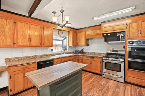 Kitchen - 210 S E, Lompoc, CA 93436 photo 3 of 5